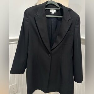 Emily Elegant Black suit, Blazer with matching pants